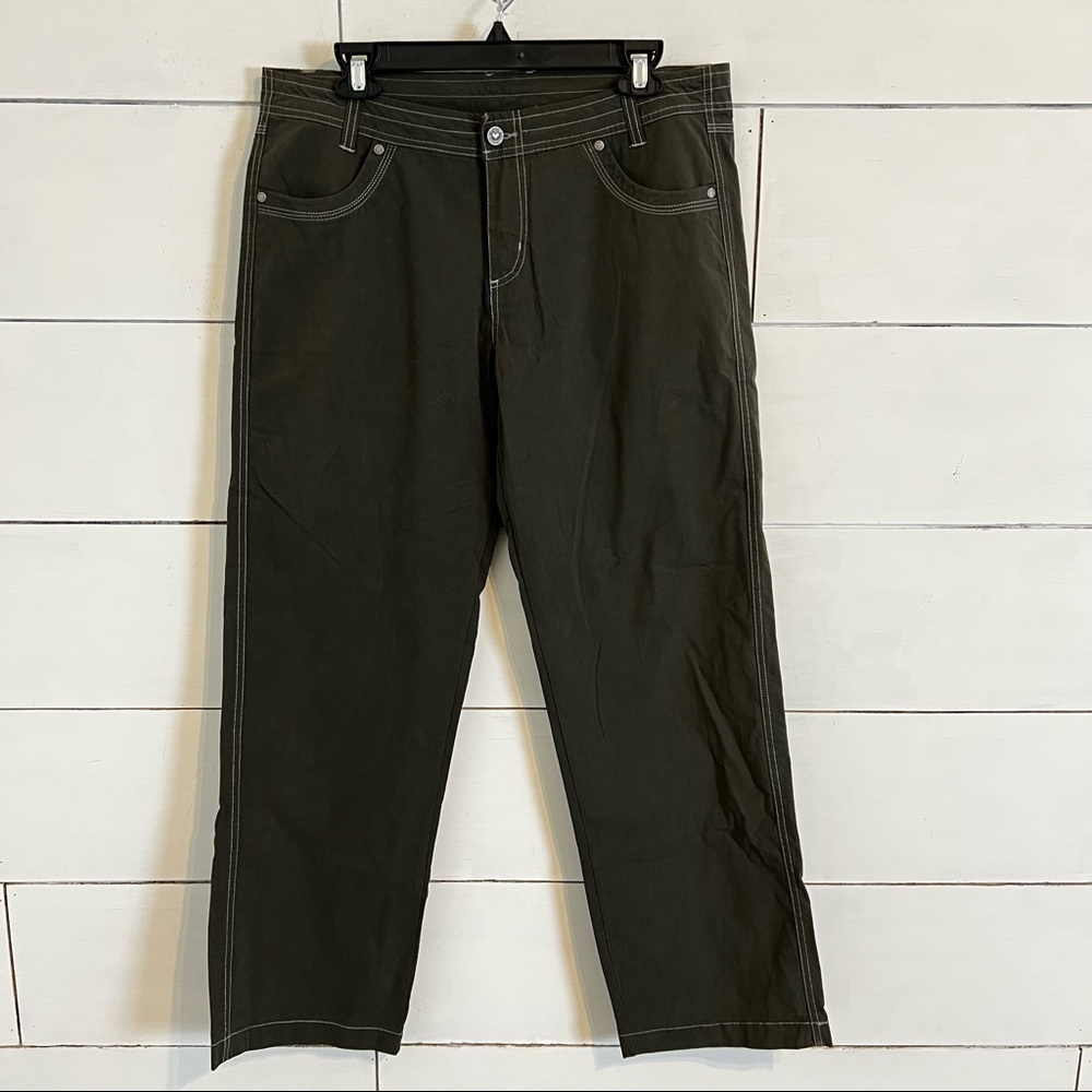 Guide’s Choice Womens Outdoor Pants. Size 10.